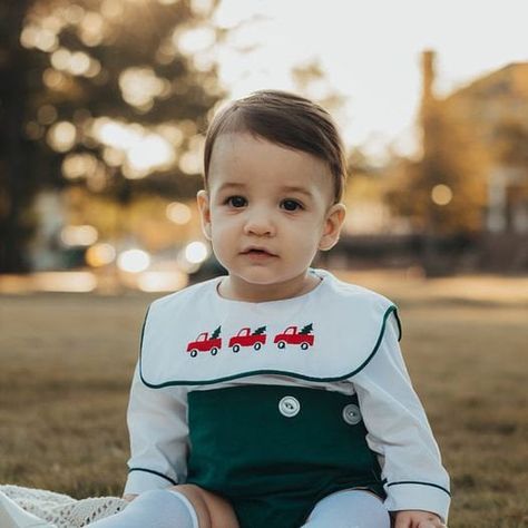 Our most popular baby boy Christmas outfit. https://www.etsy.com/listing/562723654/baby-boy-christmas-outfit-toddler-boy?click_key=391f30021f43a382dc092dc2dcb41de5eee6ddd7:562723654 Christmas Outfit For Boys, Toddler Boy Christmas Outfit, Siblings Outfits, Toddler Boy Christmas Outfits, Boy Christmas Outfit, My First Christmas Outfit, 1st Birthday Outfit Boy, First Christmas Outfit, 1st Birthday Outfit Girl