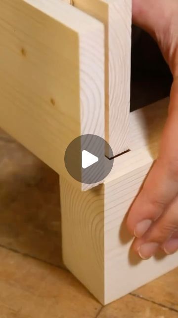 Wood Joints Joinery, Woodcraft Ideas, Wood Corner Joints, Scrap Wood Ideas, Diy Tools Woodworking, Wood Joining, Woodworking Shop Plans, Woodworking Basics, Wood Joints