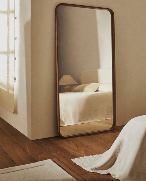 LARGE VERTICAL MIRROR WITH ROUNDED FRAME | Zara Home Danmark Zara Mirror, Zara Home Bedroom, Vertical Mirror, Wood Framed Mirror, Bathroom Mirrors, Pilates Studio, Living Room Mirrors, Bedroom Mirror, Full Length Mirror