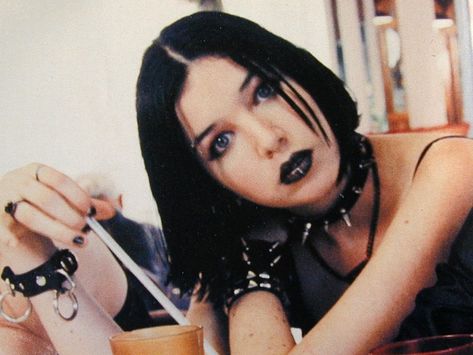 Kittie Band 90s, Talena Atfield, Kittie Band, 90s Mall Goth, 2000s Mall Goth, Liz Vicious, 90s Goth, Punk Pins, Arte Punk