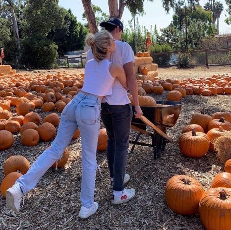 Fairytale Love, Fall Couple Pictures, Pumpkin Patch Photoshoot, Fall Couple Photos, Pumpkin Patch Pictures, Patch Outfit, Instagram Photoshoot, Fall Dates, Country Couples