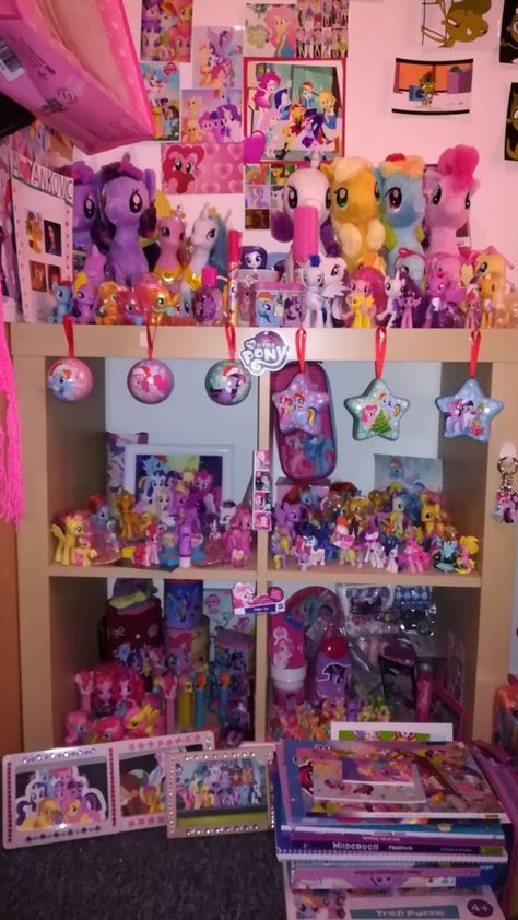 Mlp Room, My Little Pony Bedroom, Mlp Toys, Scene Room, My Little Pony Collection, Mlp Pony, My Little Pony Pictures, Pony Drawing, Kawaii Room