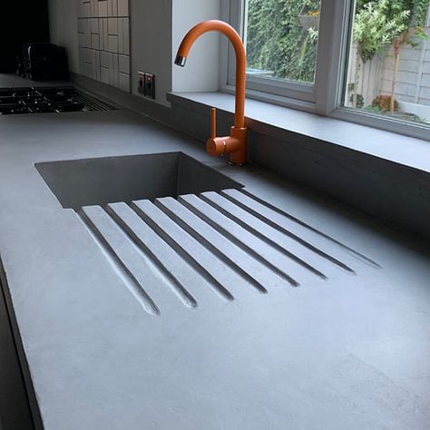 Microcement Kitchen, Polished Concrete Kitchen, Cement Kitchen, Concrete Countertops Outdoor Kitchen, Concrete Countertops Over Laminate, Concrete Countertops Bathroom, Concrete Countertops Outdoor, Concrete Interiors, Concrete Countertops Kitchen