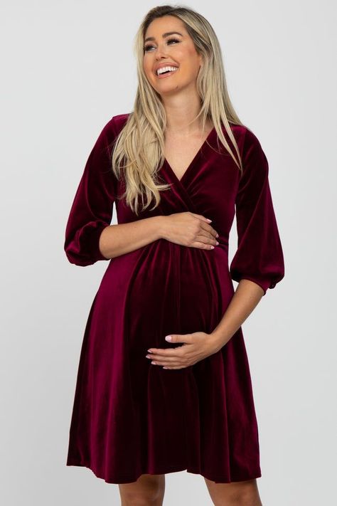 Pregnancy Party Dress, Velvet Maternity Dress, Maternity Romper, Postpartum Nursing, Chat Icon, Maternity Evening Dress, Floral Maternity Dresses, Stylish Maternity Outfits, Trendy Maternity