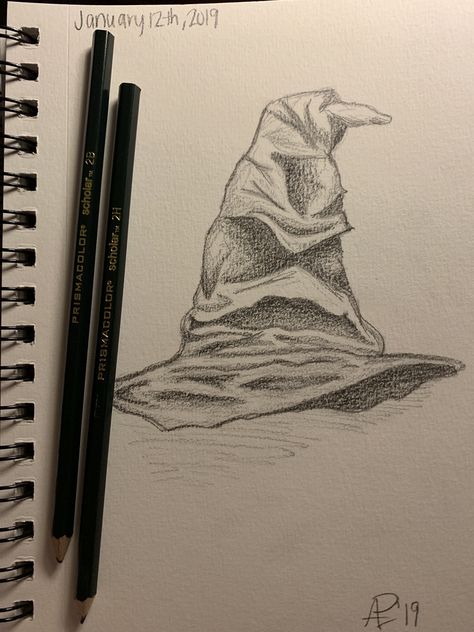 The Sorting Hat Drawing, Sorting Hat Drawing, Draw Harry Potter Characters, Harry Potter Art Sketches, Harry Potter Sketchbook, Dibujos Harry Potter, Harry Potter Sketches, Harry Potter Sketch, The Sorting Hat