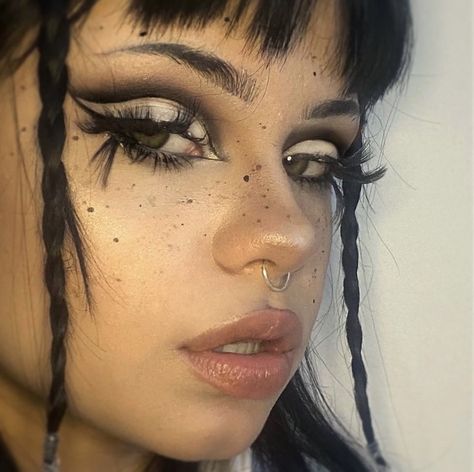 Alt Makeup, Make Up Inspiration, Graphic Makeup, Swag Makeup, Alternative Makeup, Ethereal Makeup, Eye Makeup Designs, Dope Makeup, Edgy Makeup