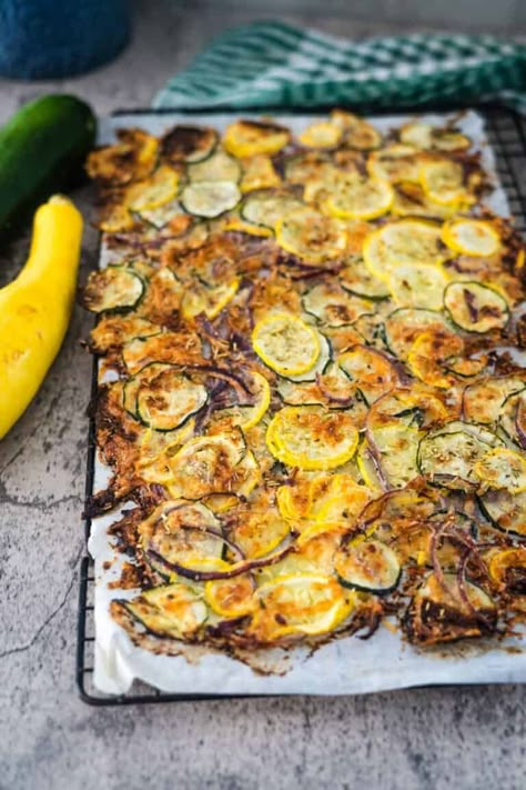 Zucchini Scarpaccia - Divalicious Recipes Winter Zucchini Recipes, Zucchini Wraps Recipes, Zucchini Scarpaccia Giada, Courgettes Recipes, Stuffed Cucumber Bites, Healthy Zucchini Recipes, Scarsdale Diet, Low Carb Zucchini Recipes, Baked Pickles