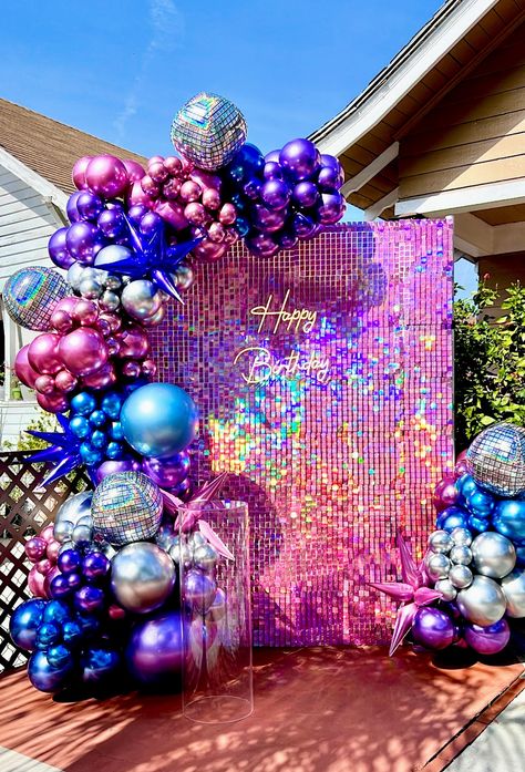 Utopia Backdrop #utopia #fiesta #party #globos 40th Backdrop Ideas, Events Backdrop, Balloons Decor, Grad Party Decorations, Denim And Diamonds, Event Backdrop, Fiesta Party, 13th Birthday, 50th Birthday Party