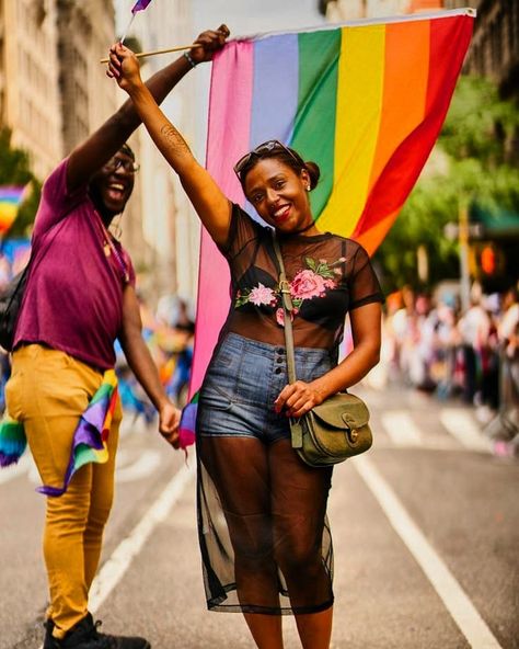 2 Likes, 0 Comments - LGBTQ++ (@lgbtq.plus.plus) on Instagram: “What sexual preference do you hope she has?” “Happiness.” Isn't that cool? . . . #lgbt #gay #lgbtq…” Lgbtq Photos, Pride Photoshoot, Flag Photoshoot, Pride Costume, Pride Outfit Ideas, Nyc Pride Parade, Parade Outfit, Pride Parade Outfit, Nyc Pride