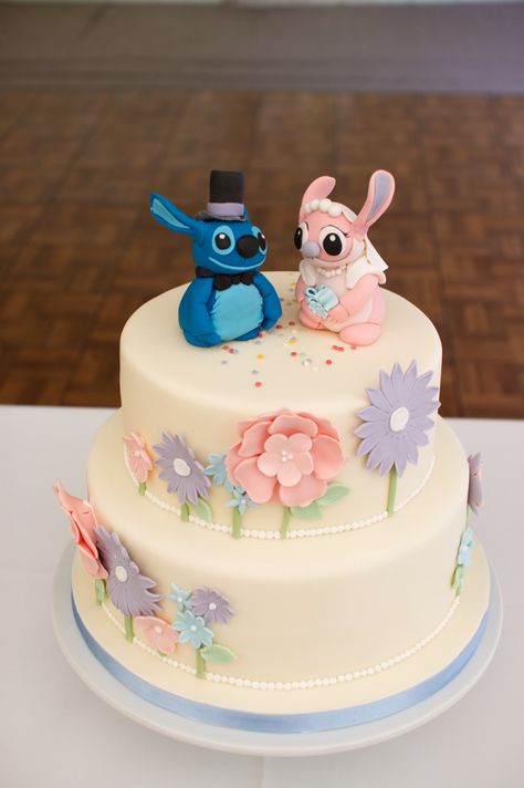 Lilo And Stitch Movie, Wedding Toppers, Stitch Movie, Disney Bridal Showers, Madison Wedding, Disney Lilo, Movie Art, Bridal Showers, Lilo And Stitch