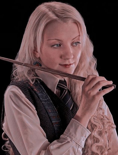 Luna Lovegood Pictures, Luna Lovegood Aesthetic, Harry Potter Luna Lovegood, Harry Potter Girl, Harry Potter Icons, Harry Potter Tumblr, Harry Potter 2, Harry Potter Pictures, Harry Potter Films