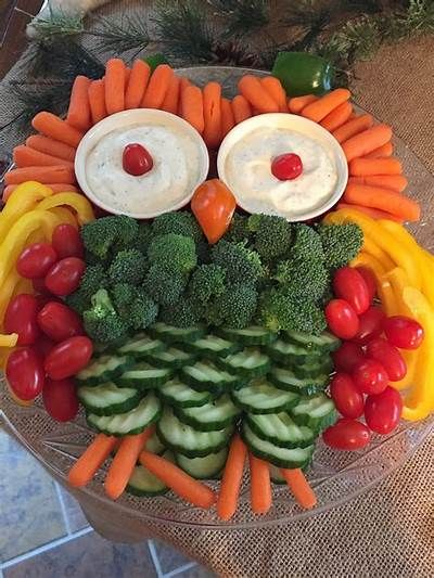 Owl veggie tray, baby shower, boy birthday, woodland animal, rustic ... Baby Shower Veggie Tray, Owl Veggie Tray, Forest Baby Shower Ideas, Halloween Themed Appetizers, Woodland Baby Shower Food, Forest Animal Baby Shower, Woodland Creatures Baby Shower, Woodland Theme Baby, Woodland Baby Shower Decorations