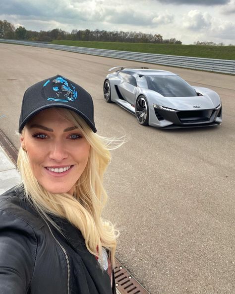 Supercar Blondie, Credit Card Tool, Free Money Hack, Catch And Release, Friendship And Dating, Scammer Pictures, Audi Sport, Car Girls, Photo To Video