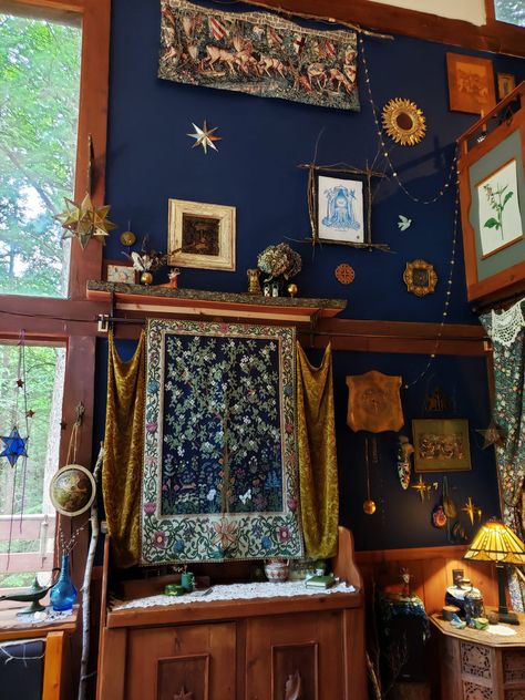 1920s Eclectic Decor, Fantasy Inspired Room, Celestial Living Room Decor, Fairytale Aesthetic Room, Whimsy Living Room, Celestial Room Ideas, Celestial Interior Design, Magic Room Aesthetic, Fairytale Living Room