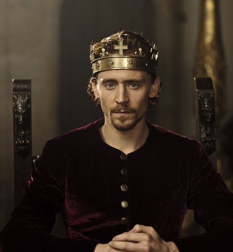 Best of Tom Hiddleston on Twitter: "Tom Hiddleston - The Hollow Crown.… " Tom Hiddleston Gentleman, King Henry V, Tom Hiddleston Quotes, Hollow Crown, Tom Hiddleston Funny, The Hollow Crown, Henry V, Crimson Peak, Shakespeare Plays