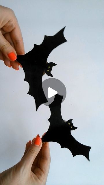 Elena's Craft Studio on Instagram: "Halloween is just around the corner! Are you ready with your spooky crafts? 🎃🦇🧛🕸️👻  To make one bat you'll need only one toilet paper roll, black and yellow paint, glue and a wooden cloth clip / clothespin. Have fun! Boo! 🤪  If you like this video, please consider subscribing and sending a gift! 🤗  #elenascraftstudio #diy #crafts #toiletpaperrollcrafts #papercraft #easycrafts #halloween #papercrafts #halloween2024 #halloweendecorations #halloweencrafts #halloweendiy #paperbats #howtomake #howtodraw #batdrawing #drawingbats #bats #bat #🦇" Diy 3d Bats For Halloween, Paper Bats, Bat Crafts For Kids, Bat Paper Craft, Construction Paper Bats Halloween Crafts, Halloween Toilet Paper Roll Crafts, Halloween Toilet Paper, Halloween Bats Diy, Halloween Bats Crafts