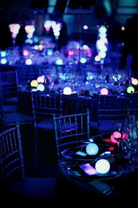 Could there be a more elegant glow in the dark wedding? Orb Centerpiece, Rave Wedding, Glowing Centerpieces, Glow Wedding, Futuristic Party, Dark Wedding Theme, Led Ball, Cherry Blossom Girl, Technology Theme