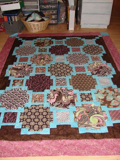 another quick quilt for @Jodi Bushnell Tompkins Large Print Quilts, Large Print Fabric, Large Scale Prints, Asian Quilts, Disney Quilt, Quilt Stories, Quilt Big, Big Block Quilts, Bright Quilts