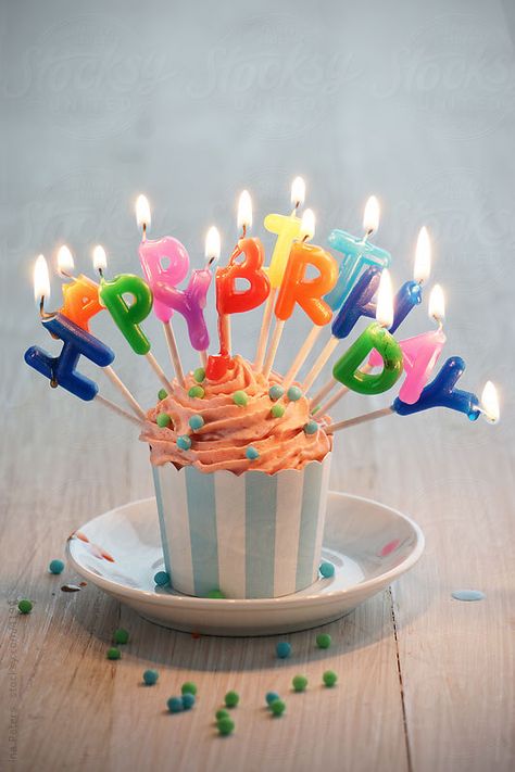 Burning Happy Birthday Candles sticked into muffin Cool Happy Birthday Images, Funny Happy Birthday Images, Friend Birthday Quotes, Birthday Memes, Happy Birthday Candles, Happy Birthday Fun, Birthday Stuff, Happy Birthday Messages, Happy Bday