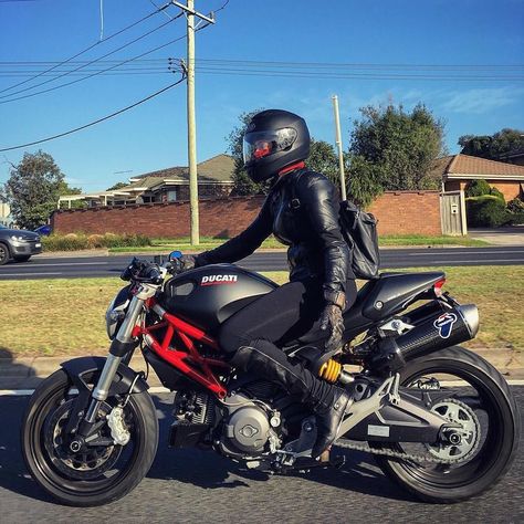 Ducati 696 Monster, Ducati 696, Ducati Monster 696, Ducati Monster 1200, Ducati Monster 821, Biker Women, Ride A Motorcycle, Xe Ducati, Monster 696