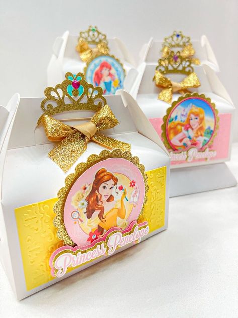 Princess Favor Boxes Princess Party Decorations Princess - Etsy Disney Princess Party Favors, Princess Birthday Party Favors, Princess Favors, Prince Party, Pastel Birthday, Paper Party Decorations, Princess Party Decorations, Princess Party Favors, Diy Crafts For Girls