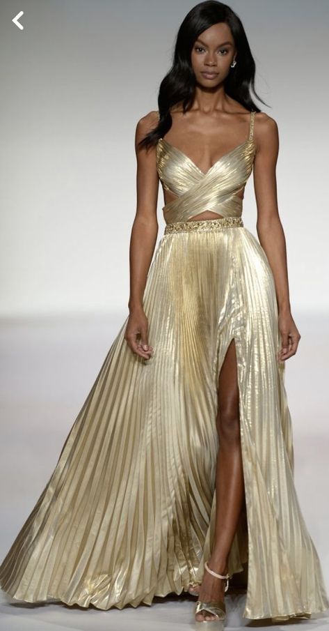 Sherri Hill Gold Dress, Sherill Hill Dress, Sheri Hill Spring 2023, Goddess Prom Dress, Sheri Hill, Casual Weekend Outfit, Satin Fashion, Fashion Week Spring 2020, Gold Prom Dresses