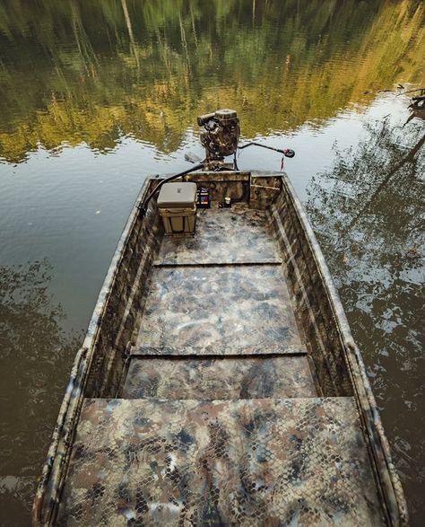 Jon Boat Bass Boat, Mud Boats, Jon Boat Bass Boat Conversion, Bass Fishing Boats, Bass Cat Boats, Duck Hunting Boat, Old Boat Duck Pond, John Boats, Duck Hunting Gear