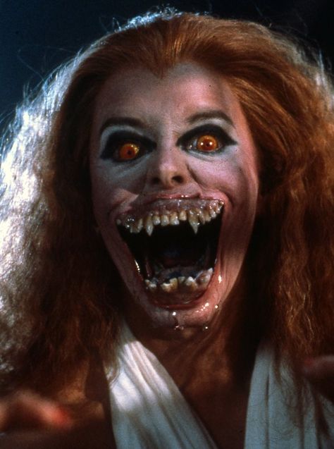 Fright Night (1985) Amanda Bearse, Chris Sarandon, Horror Classics, Vampire Film, Monster Makeup, Deck Art, Monster Legends, Horror Stuff, Scary Stuff