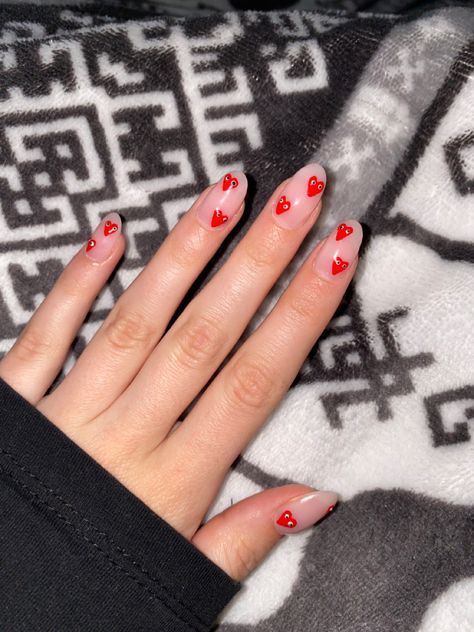 Red Heart Nails With Eyes, Nails With Red Hearts With Eyes, Funky Heart Nails, Nails Red Heart Eyes, Nail Ideas Heart With Eyes, Nail Designs Heart With Eyes, Self Love Nails, Heart Trend Tiktok, Red Heart With Eyes