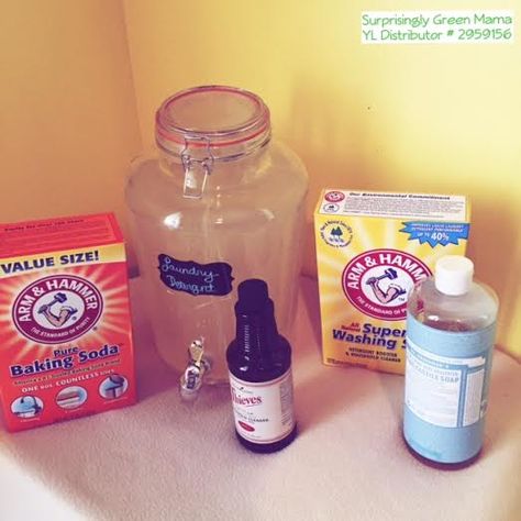 Youngliving Recipes, Diy Castile Soap, Thieves Cleaning, Crunchy Living, Diy Detergent, Diy Laundry Soap, Natural Cleaning Products Diy, Laundry Soap Homemade, Diy Laundry Detergent