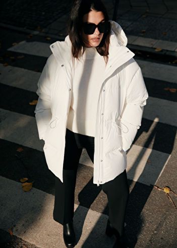 Oversized Hooded Down Puffer Jacket - White - Pufferjackets - & Other Stories US Cream Puffer Jacket, White Puffer Coat, Cold Weather Outfits Winter, Luxury Boots, White Puffer, Down Puffer Jacket, All Black Looks, Quilted Coat, Polo Neck