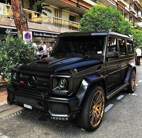 Mercedes Brabus, Black Mercedes, Luxury Cars Bmw, Black Mercedes Benz, Dream Cars Mercedes, Mercedes G Wagon, Benz G Class, Mercedes Benz G Class, Dream Cars Jeep