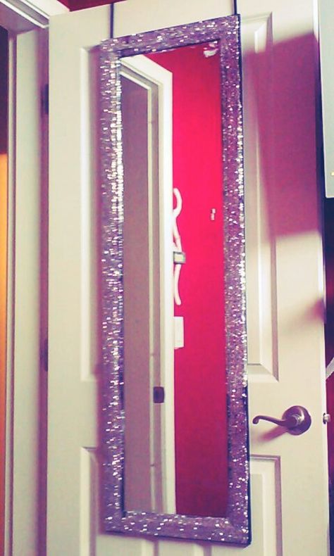 Sparkle full body mirror:) Glitter Bedroom, Glitter Room, Glitter Mirror, Olivia Jade, Barbie Room, Shade Of Red, Princess Room, Glitter Diy, Barbie Dream