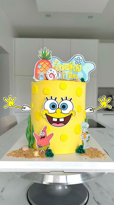 Spongebob Cake Ideas For Boys, Sponge Bob Cakes, Sponge Bob Cake Ideas, Bob Sponge Cake, Spongebob Cake Ideas, Spongebob Treats, Sponge Bob Birthday Cake, Sponge Bob Birthday, Spongebob Squarepants Cake