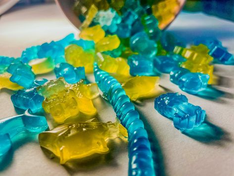 Recipe: Homemade electrolyte gummies - Canadian Cycling Magazine Electrolyte Gummies Recipe, Electrolyte Gummies, Flintstones Vitamins, Energy Gummies, Broken Arrow Oklahoma, Mold Spray, Keto Gummies, Natural Electrolytes, Gummies Recipe