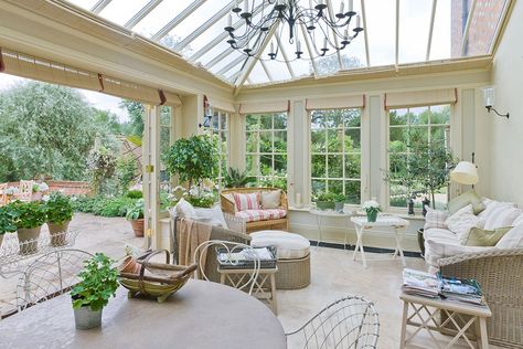 12 Conservatory Design Ideas For Your Project Inspiration Conservatory Ideas Plants, Conservatory Design Ideas, Conservatory Decor Small Cosy, Conservatory Ideas Uk, Conservatory Ideas Interior Decor, Conservatory Ideas Interior, Conservatory Extension Ideas, Small Conservatory Ideas, Orangery Interior