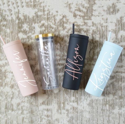 Personalized Skinny Tumblers With Straws | The White Invite Bridesmaid Gifts Unique, Personalized Wine Tumbler, Clear Tumblers, Powder Coated Tumblers, Unique Bridesmaid, Seal Ring, Personalized Acrylic, Acrylic Tumblers, Personalized Bridesmaid Gifts