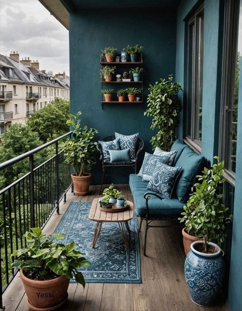 Varanda Aesthetic, Living Room Balcony Ideas, Balcon Mic, Balkon Decor, Small Balcony Garden, Small Balcony Design, Apartment Patio, Outdoor Balcony, Small Balcony Decor