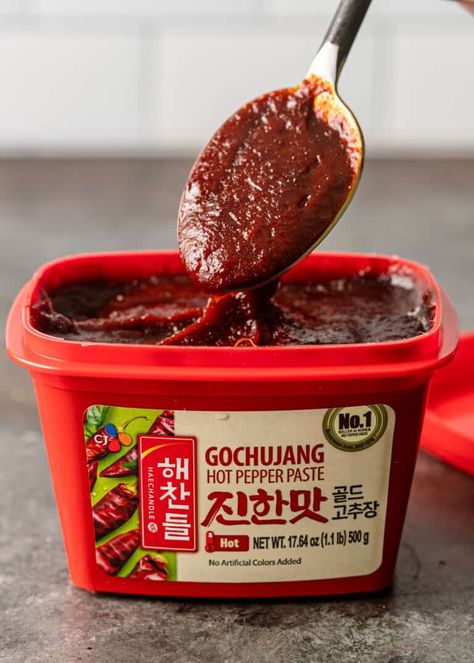 Korean Chili Sauce, Korean Sauce Gochujang, Korean Gochujang Sauce, Spicy Food Snacks, Korean Condiments, Korean Spicy Food, Korean Spices, Korean Sauces, Gochujang Sauce Recipe