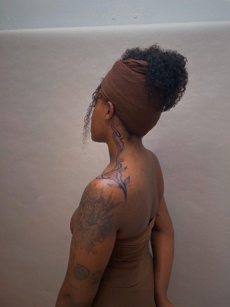 Black skin Abstract Tattoo Black Women, Blue Aesthetic Tattoo, Blue Tattoo Ink On Brown Skin, Blue Tattoo Brown Skin, Watercolor Tattoos On Dark Skin, Blue Ink On Dark Skin, Color Tattoos Black Women, Black And Blue Ink Tattoo, White Tattoos On Brown Skin