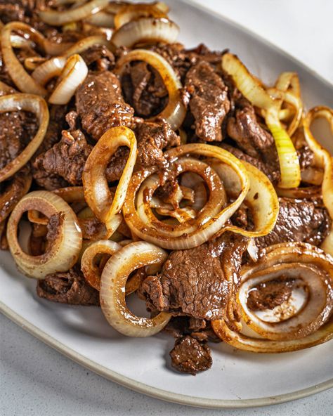 Best Bistek Recipe: The Saucy, Tender Filipino Beefsteak Filipino Ginataan Recipe, Manilla Spoon Recipes, Filipino Sweet Rice Dessert, Filipino Bistek Recipe Beef, Filipino Main Dish Recipes, Easy Filipino Food Recipes, Filipino Ulam Recipes, Quick Filipino Recipes, Dinner Recipes Filipino