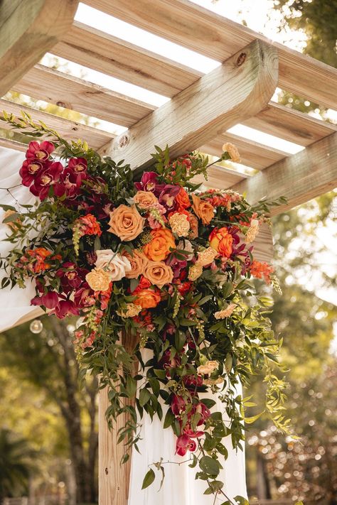 Bluegrass Chic | Fall Inspired Wedding Fall Arch Bright Fall Wedding, Fall Arch, Fall Inspired Wedding, Fall Outdoor Wedding, Florida Fall, Fall Garden Wedding, Cozy Colors, Luxury Florists, Outdoor Fall Wedding