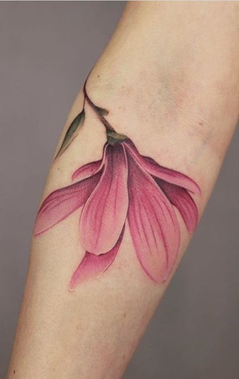 Wrist Tattoo Cover Up, Botanical Tattoos, Magnolia Tattoo, Zelda Tattoo, Watercolor Tattoo Flower, Clock Tattoo Design, Poppies Tattoo, Flower Tattoo Sleeve, Tattoos Skull