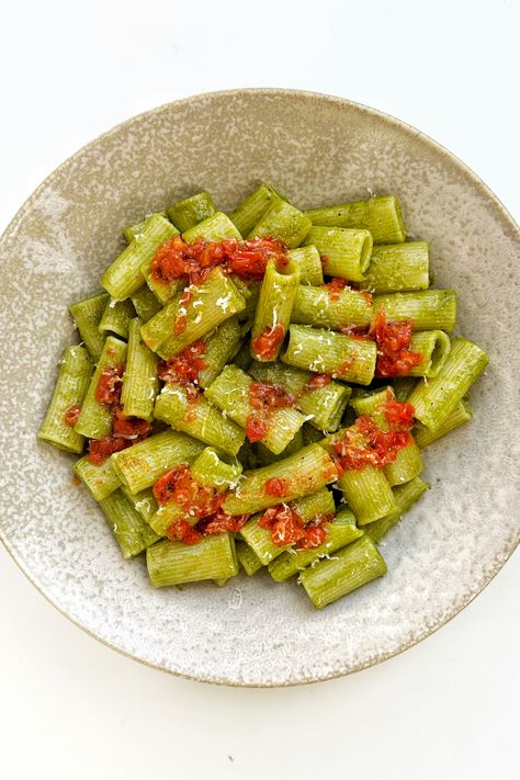 The Best Cilantro Pasta (10 Minutes) | Myriad Recipes Cilantro Pasta, Boursin Pasta Recipe, Boursin Pasta, Fun Pasta, Cilantro Pesto, Leafy Salad, Quick Pasta Recipes, Pesto Pasta Recipes, Asparagus Pasta