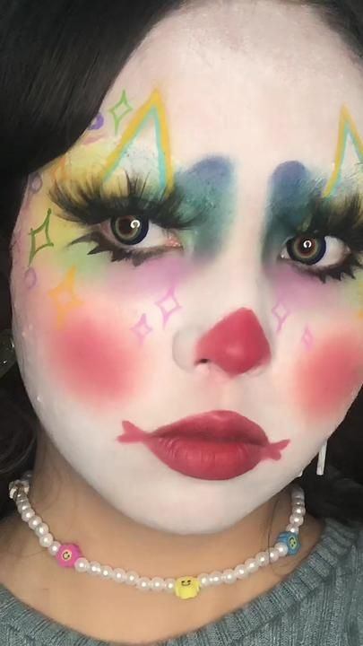 Tiktok Clown Makeup, Soft Clown Makeup, Clown Makeup, Artistry Makeup, Makeup Inspiration, Halloween, Makeup, Make Up