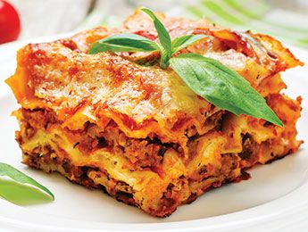 Slow Cooker Lasagne, Meaty Lasagna, Easy Winter Recipes, Vegan Slow Cooker, How To Make Lasagna, Lasagne Recipes, Fussy Eaters, Slow Cooking, Winter Food