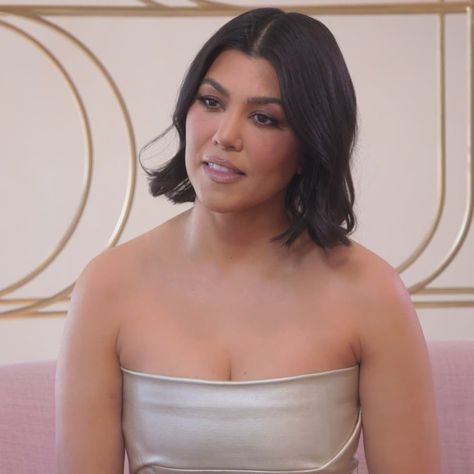 Kourtney Bob Hair, Kourtney Kardashian Hair Short Bob, Kourtney Short Hair, Kourtney Kardashian Bob Haircut, Kourtney Kardashian Hair Short, Kourtney Kardashian Bob, Khloe Kardashian Short Hair, Kourtney Kardashian Short Hair, Kardashian Short Hair