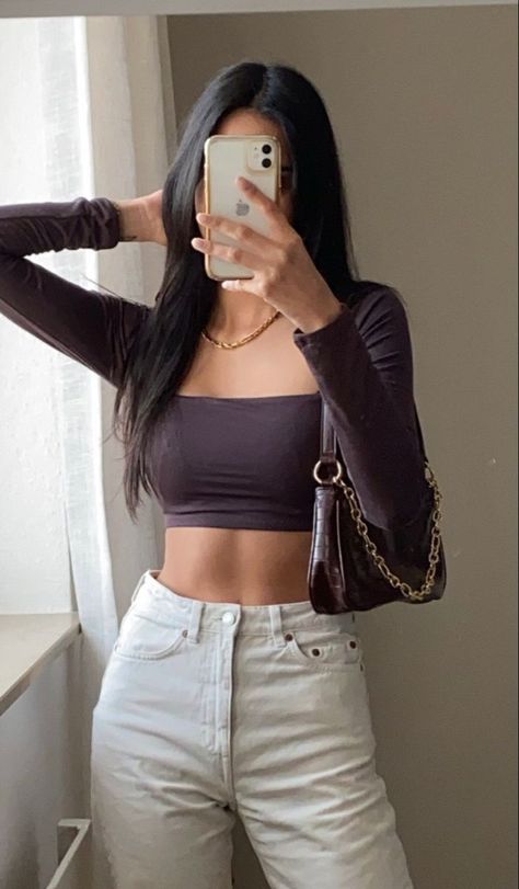 tight crop top outfit | long sleeve crop top | white jeans outfit | brown outfit inspo Tight Crop Top Outfit, Long Sleeve Cropped Top Outfits, Brown Top Outfit, Cropped Outfits, Crop Top Outfit, Tight Crop Top, White Long Sleeve Crop Top, Outfit Brown, White Jeans Outfit