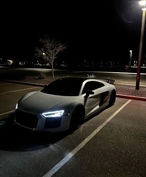 (3) Startseite / X Audi R8 Aesthetic, Audi 1, Audi R8 V10, Toyota 4x4, Toyota 4, 4 By 4, Car Shows, Car Goals, Car Cleaning Hacks