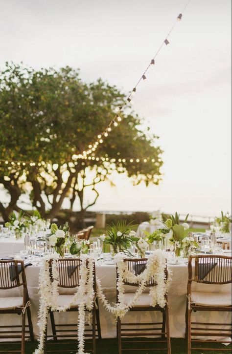 Hawaiian Themed Rehearsal Dinner, Polynesian Wedding Reception, Laie Hawaii Temple Wedding, Island Wedding Aesthetic, Hawaii Wedding Decor, Wedding Inspiration Color Schemes, Lush Green Wedding, Kualoa Ranch Wedding, Polynesian Wedding